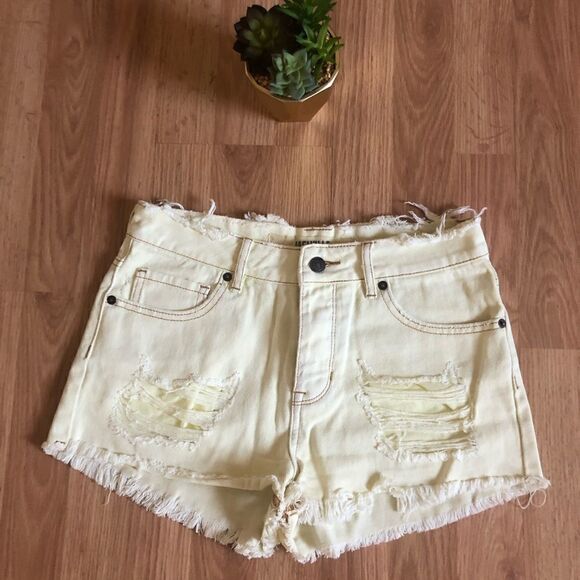 BRANDY MELVILLE Hi-Waisted Distressed Denim Shorts - Picture 1 of 7